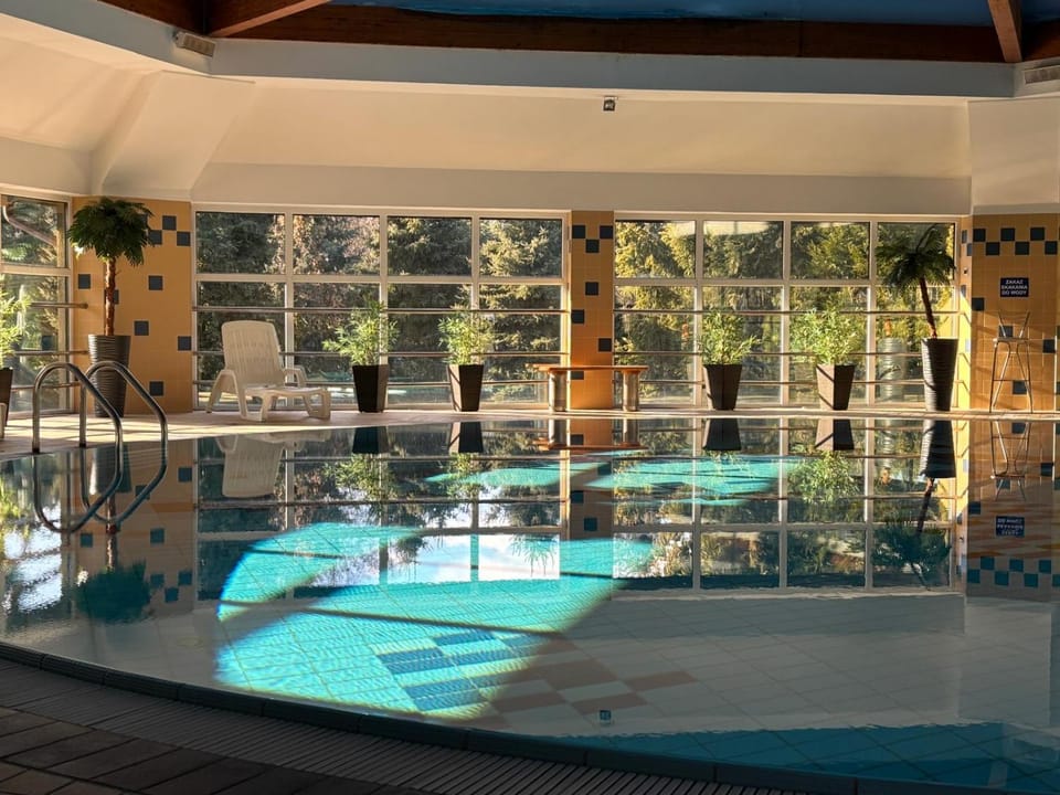 Pool view, Swimming pool, Swimming pool