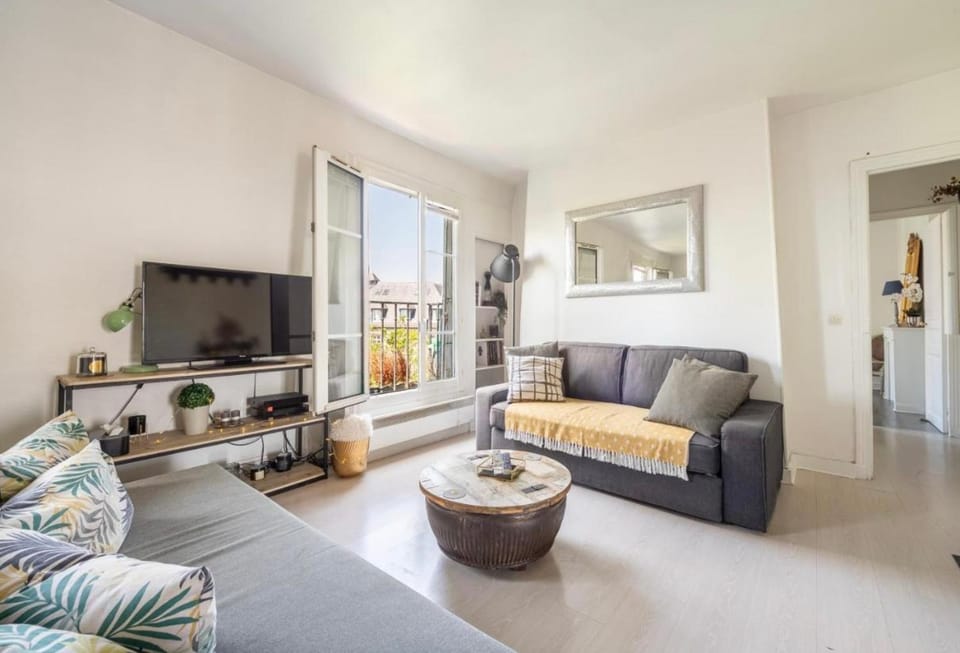 Communal lounge/ TV room, TV and multimedia, Living room, Seating area