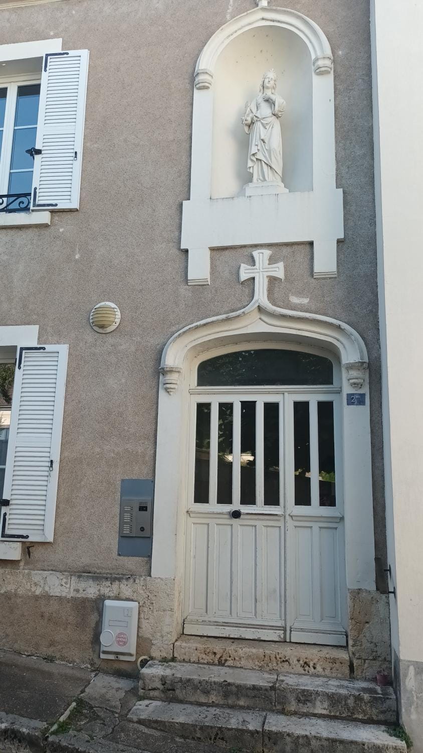 Property building, Facade/entrance