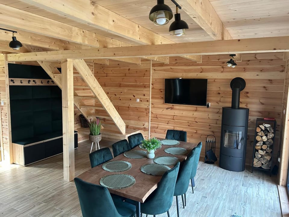 TV and multimedia, Living room, Dining area