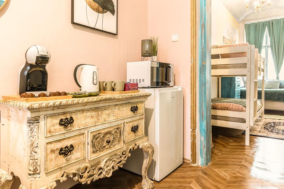 Coffee/tea facilities, Kitchen or kitchenette, minibar