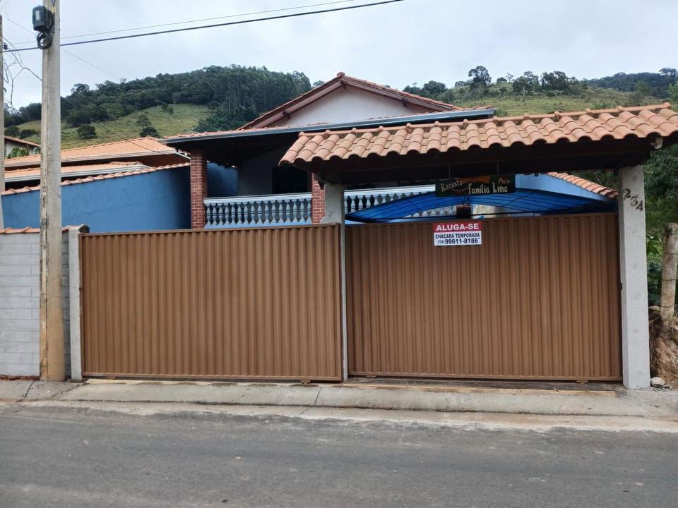 Recanto família lima House in State of São Paulo
