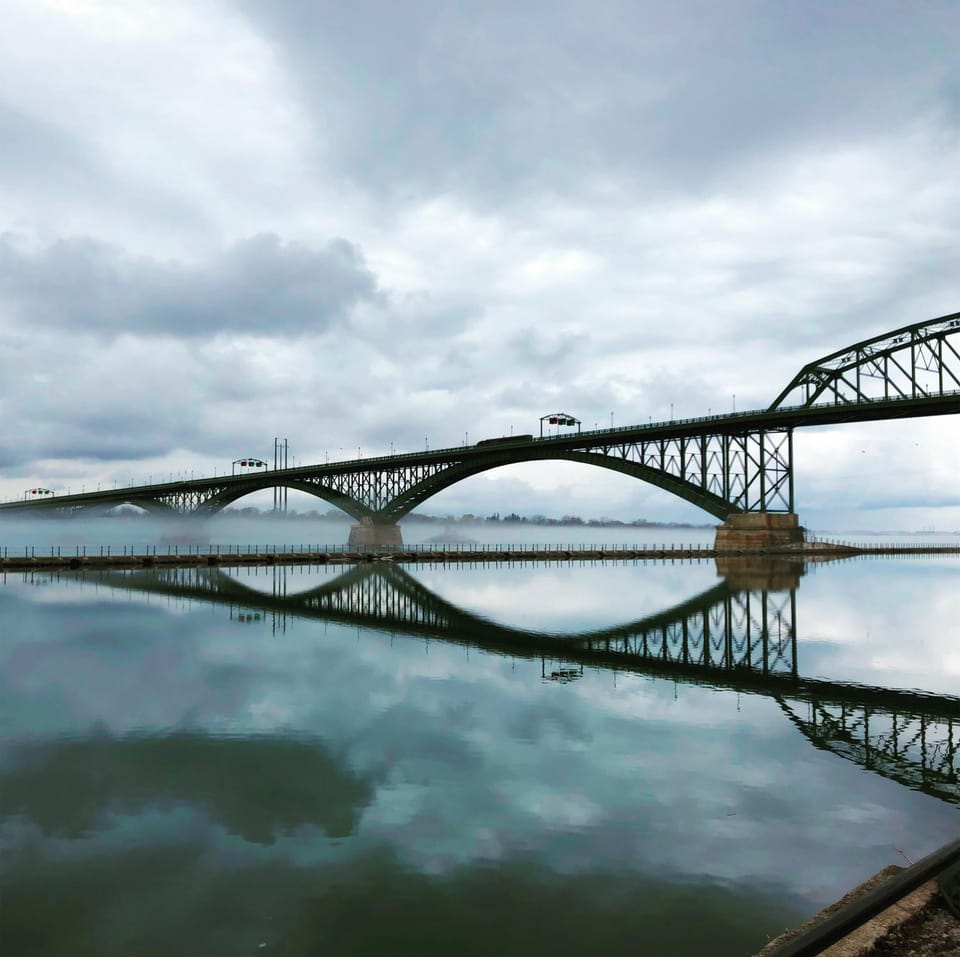 Nearby landmark, Natural landscape