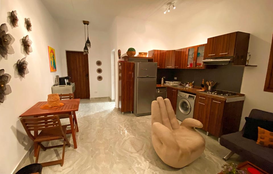 Kitchen or kitchenette, Seating area, Dining area