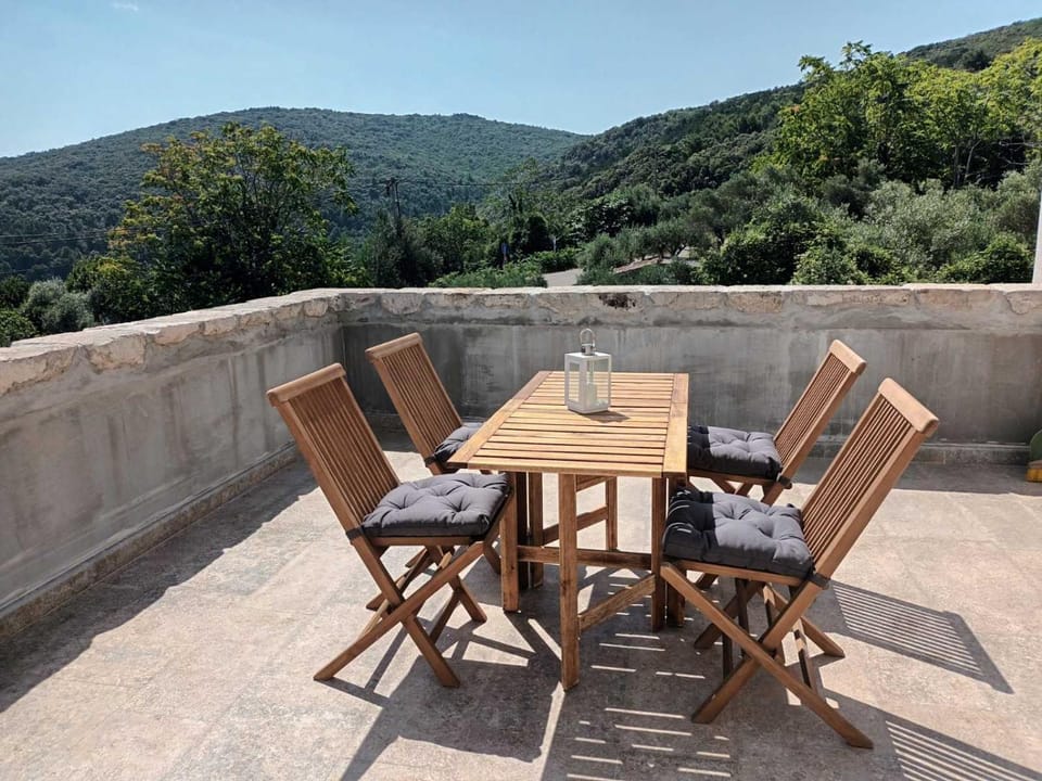 Patio, Day, Balcony/Terrace, Seating area, Garden view