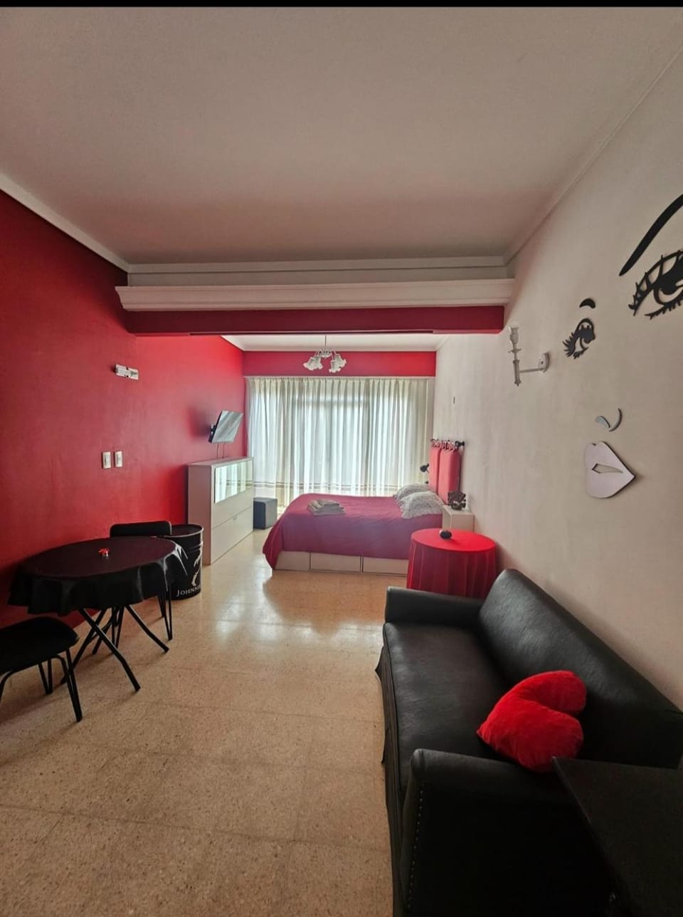 Bed, Living room, Photo of the whole room, Bedroom