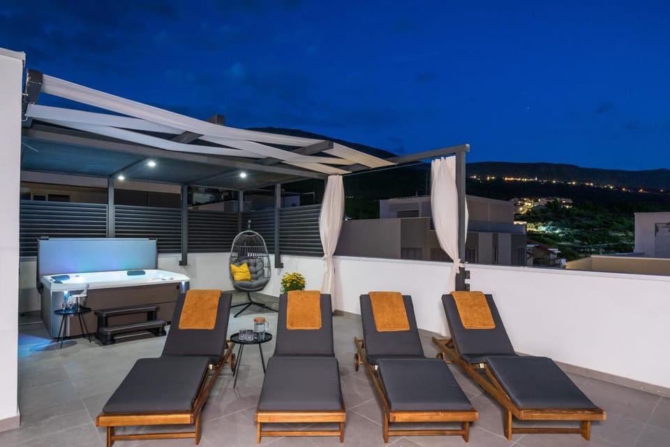 Patio, Balcony/Terrace