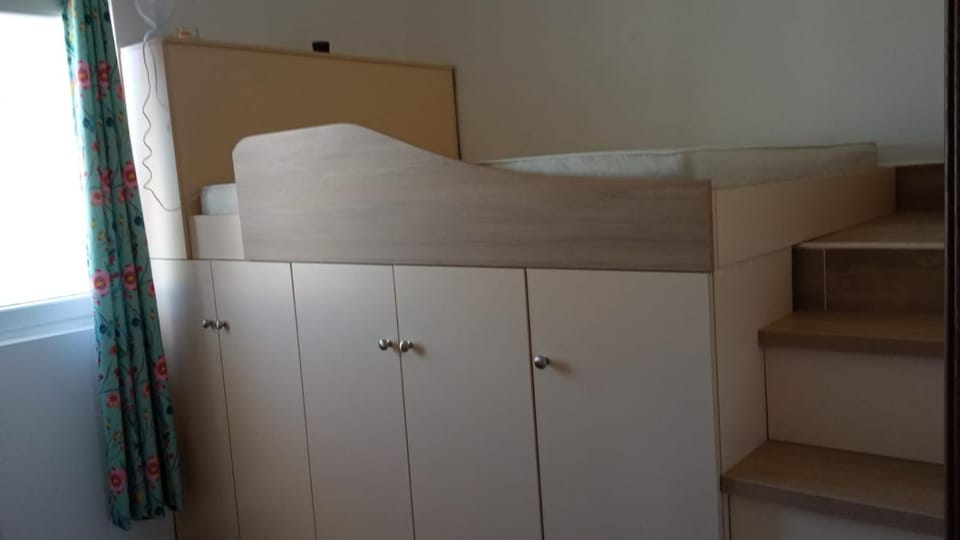 Sunflower Apartments Apartmani Suncokreti Apartment in Montenegro