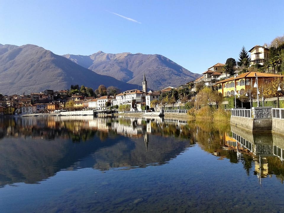 Nearby landmark, Natural landscape