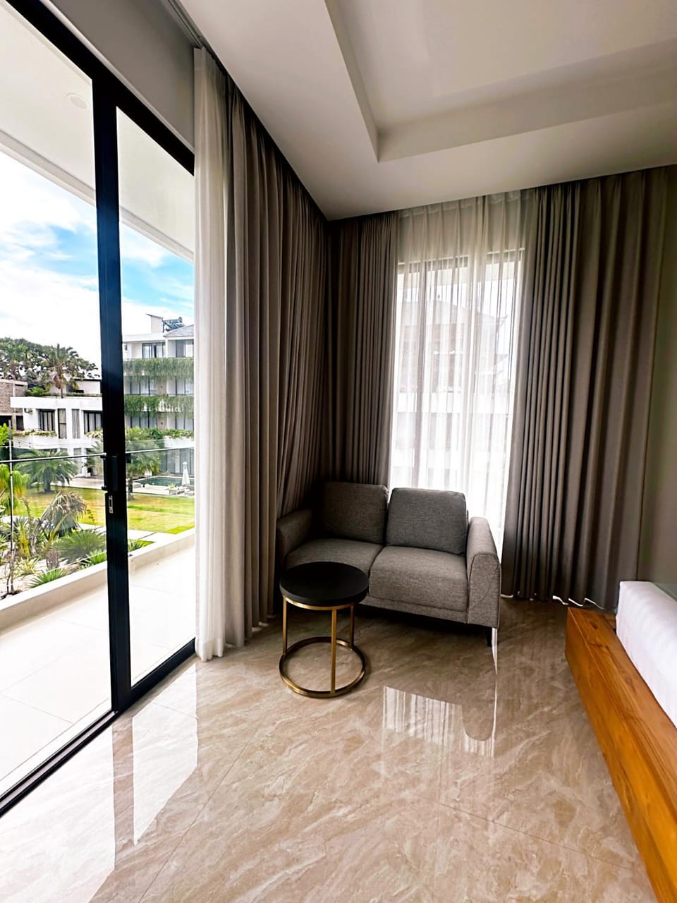 View (from property/room), Balcony/Terrace, Living room, Bedroom