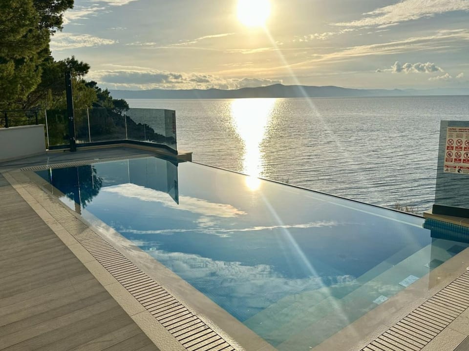 Pool view, Sea view, Swimming pool