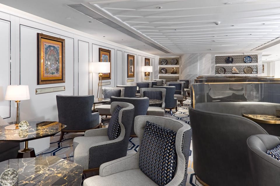 Restaurant/places to eat, Living room, Seating area