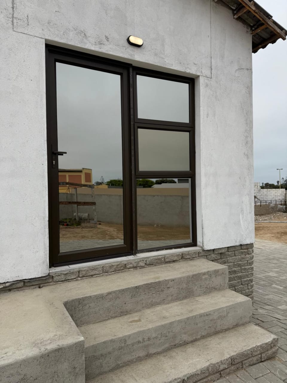 Facade/entrance