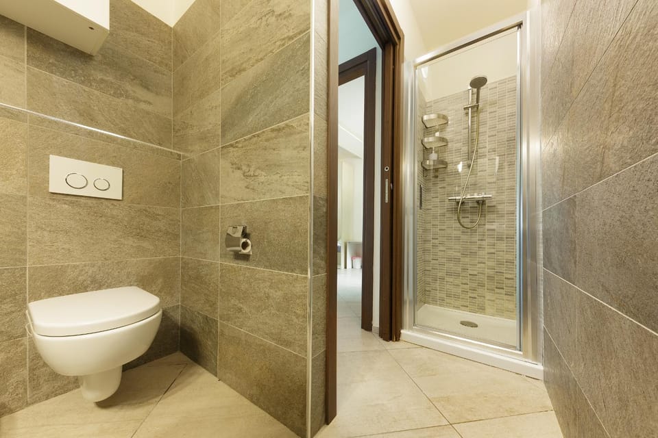 Shower, Toilet, Bathroom