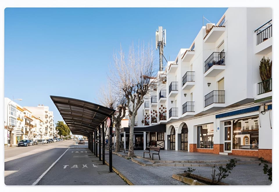 Property building, Day, Neighbourhood, Street view, Location, Parking