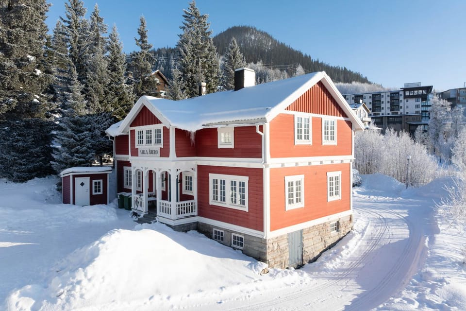 Property building, Winter, Mountain view