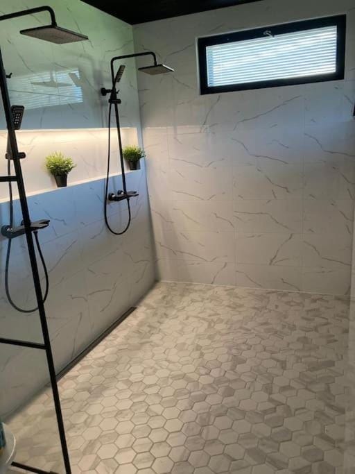 Moderni hirsitalo Apartment in Finland