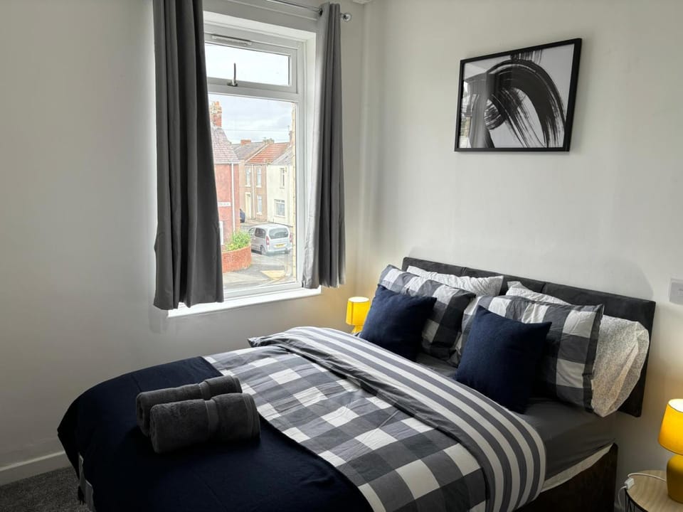 Blyth Royal, Free Parking Apartment in England