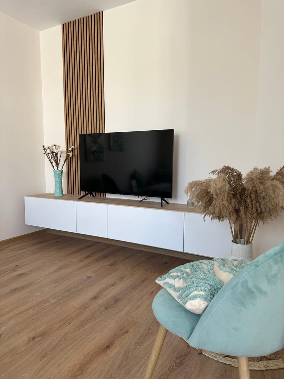 Communal lounge/ TV room, TV and multimedia, Evening entertainment