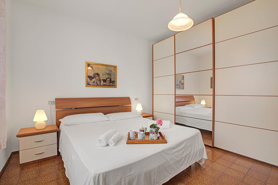 Bedroom, Bedroom