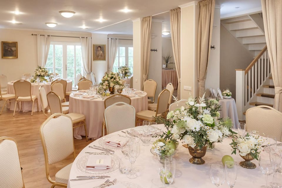 Provansalio dvaras Villa in Vilnius County, Lithuania