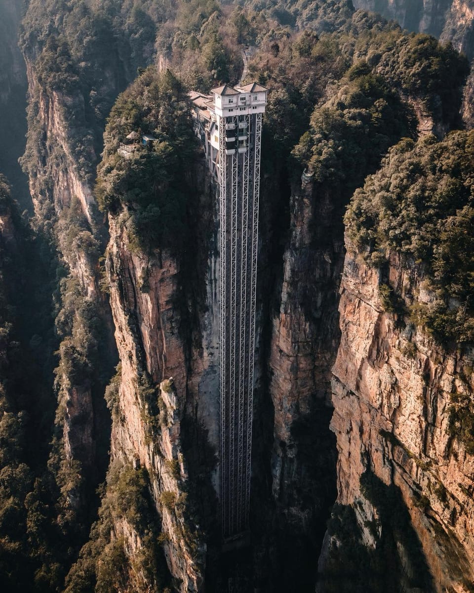 Nearby landmark, Day, Natural landscape, Bird's eye view, Mountain view