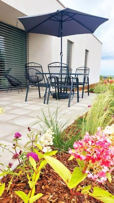 Property building, Garden, View (from property/room), Balcony/Terrace, Garden view