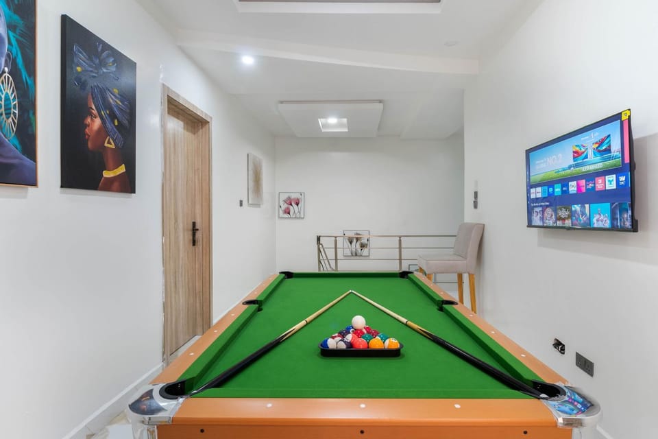 Billiard, Game Room, TV and multimedia