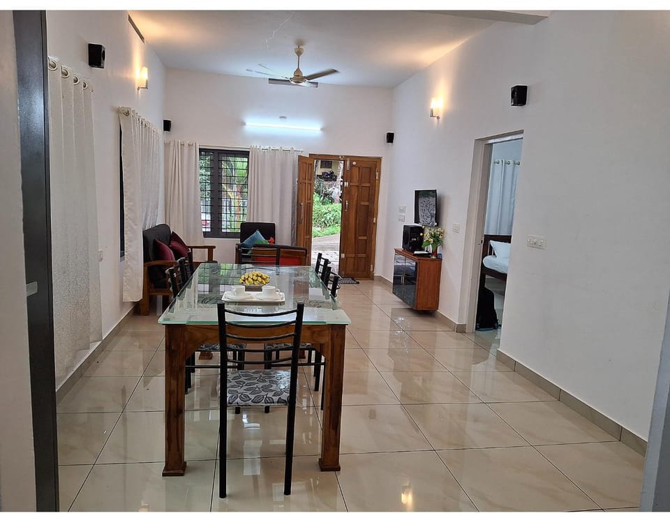 Living room, Diving