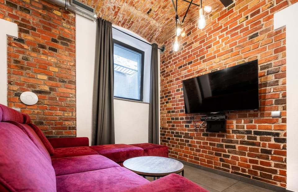 TV and multimedia, Seating area