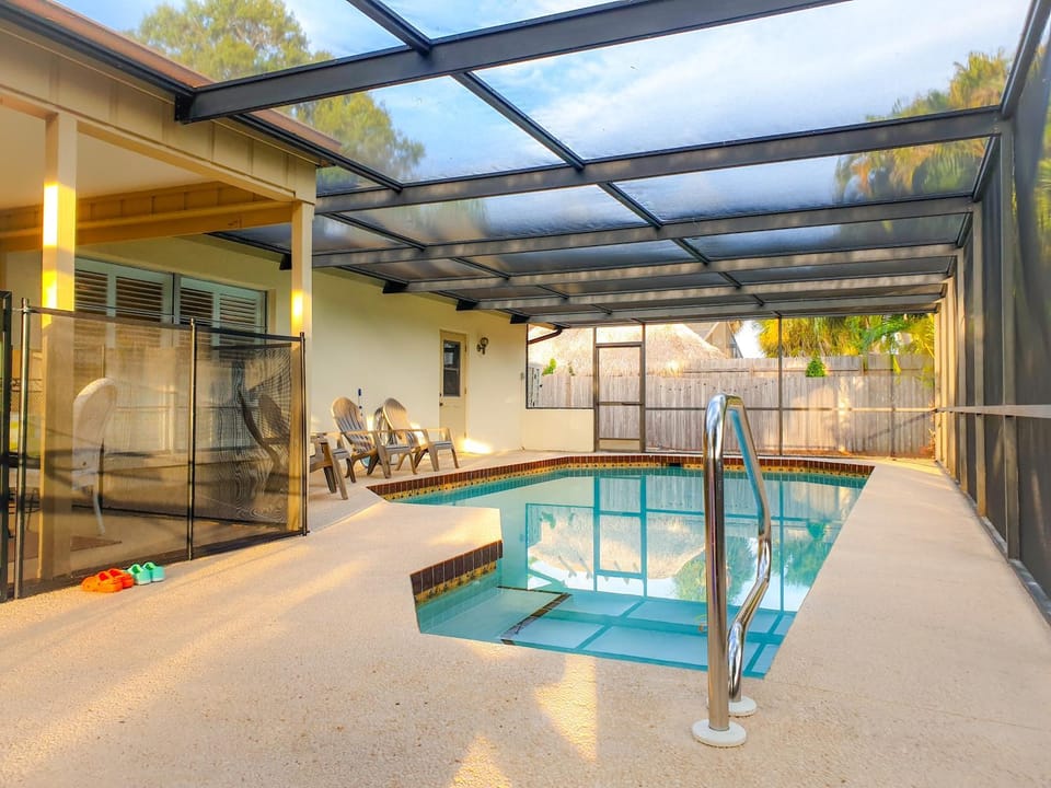 Pool view, Swimming pool, Swimming pool