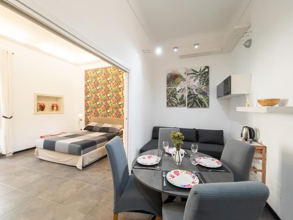 Living room, Dining area, Bedroom