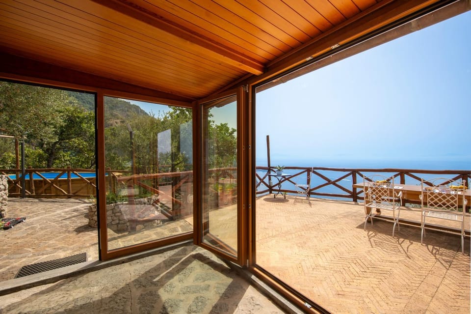 Day, View (from property/room), Balcony/Terrace, Seating area, Dining area