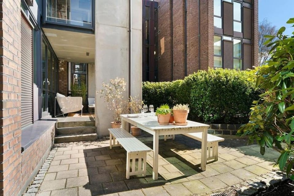 Patio, Seating area