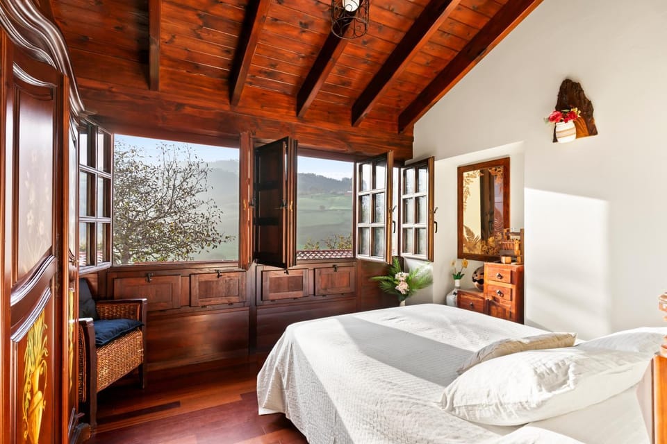 Property building, Living room, Bedroom
