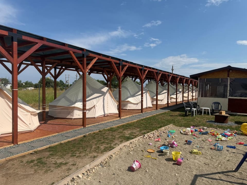 Meme Glamping Luxury tent in Constanța County