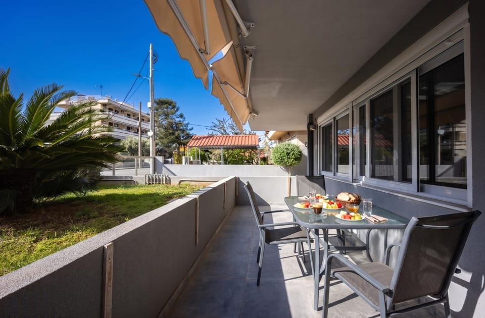 Property building, Patio, Day, View (from property/room), Balcony/Terrace