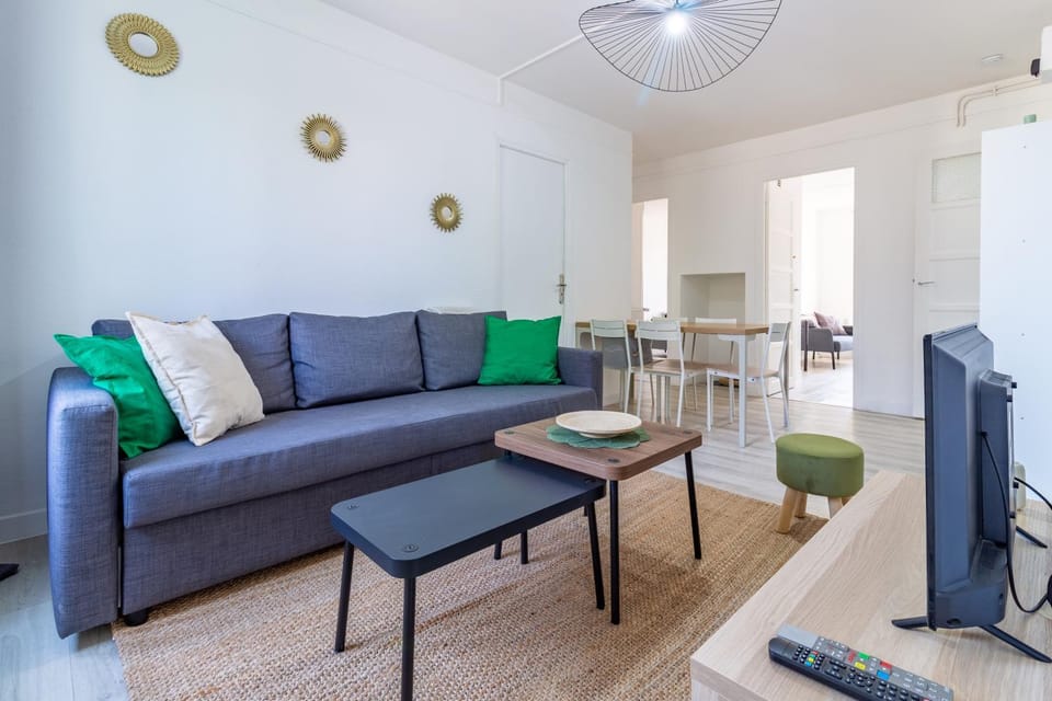Communal lounge/ TV room, Living room, Dining area