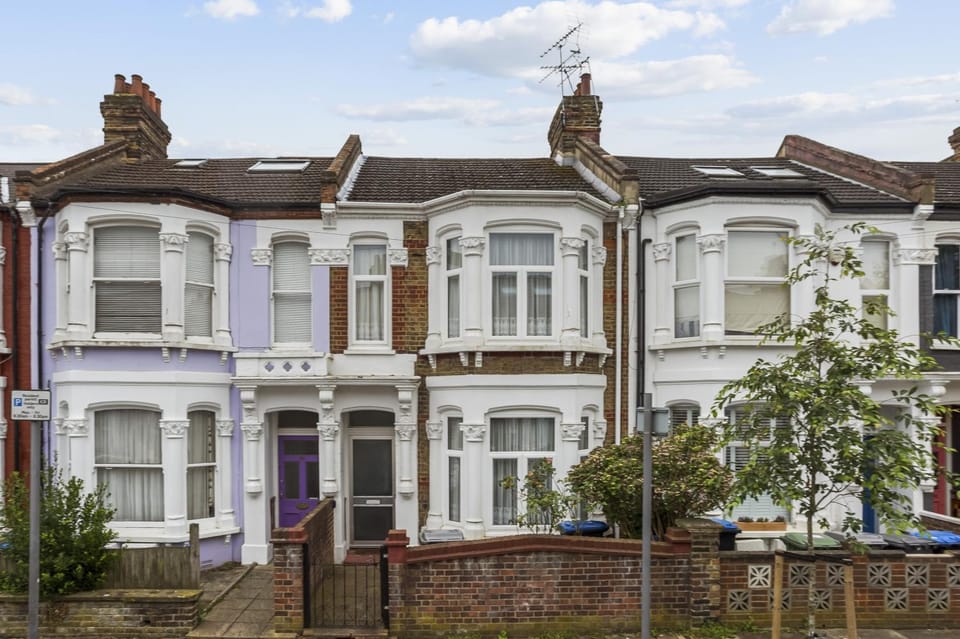 Property building, Day, Neighbourhood, Street view, Location