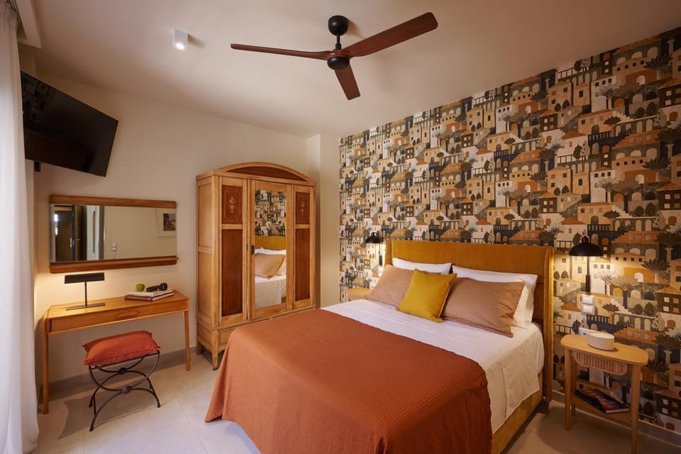 Bed, TV and multimedia, Photo of the whole room, Bedroom, wardrobe