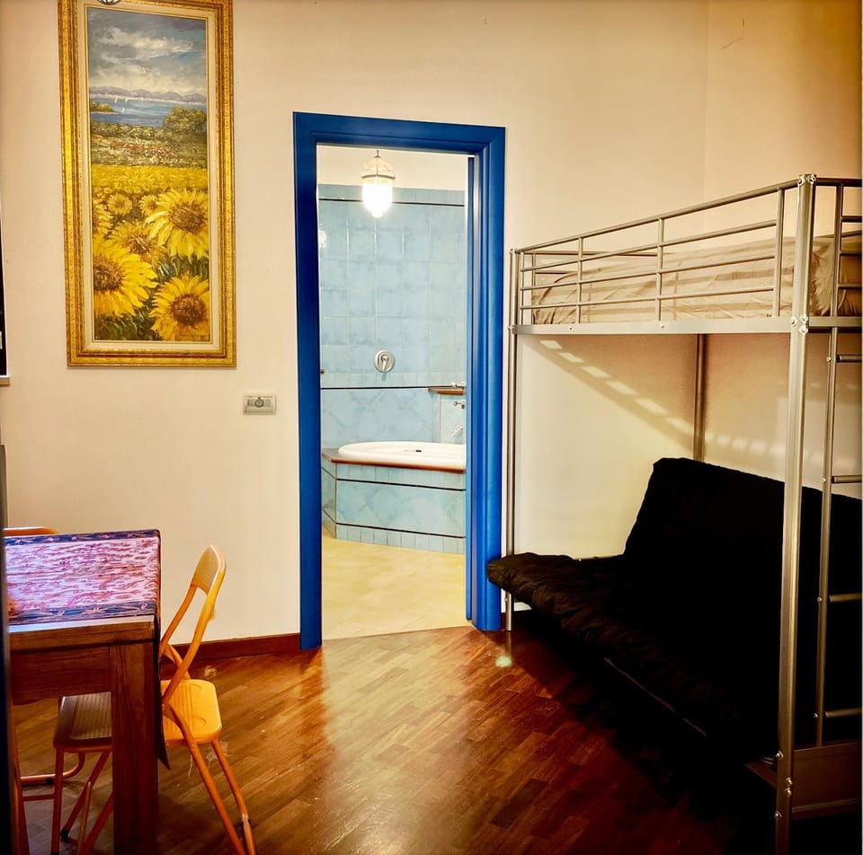 Living room, Photo of the whole room, Seating area, Dining area, bunk bed