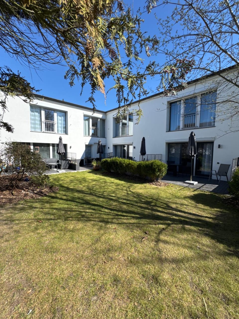 Property building, Spring, Garden