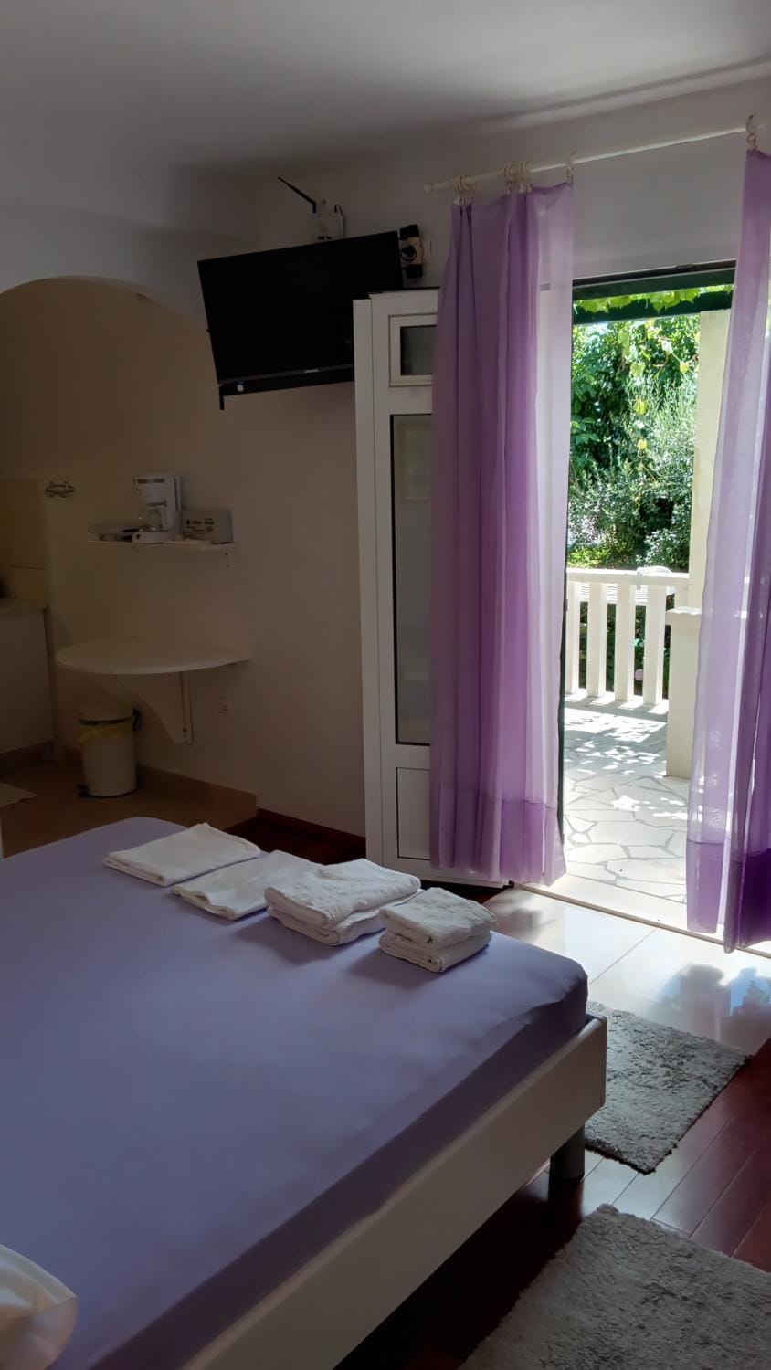 A1 Studio Apartment in Bol