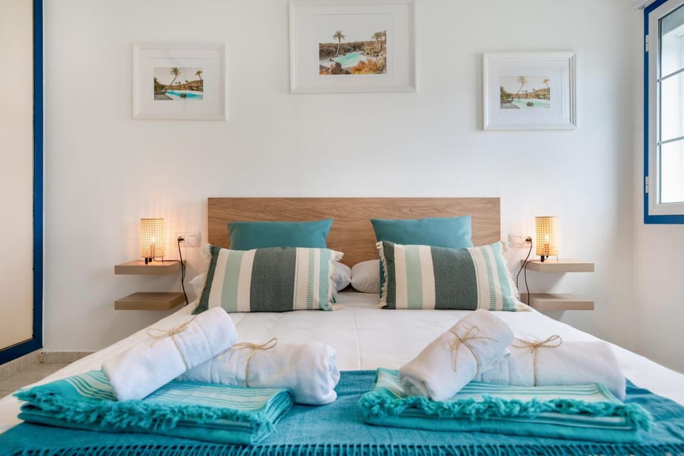 Living room, Bedroom