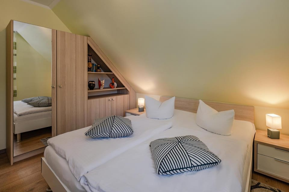 Property building, Living room, Bedroom