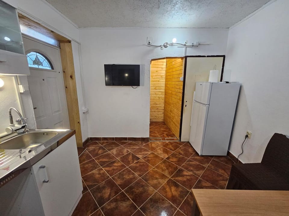 Apartment Lilly 2 - Studio Apartment in Kotor Municipality