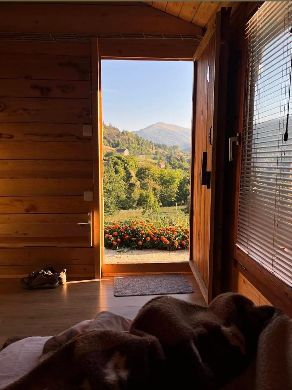 Summer, View (from property/room), Bedroom, Garden view, Mountain view, Mountain view, furniture, room service