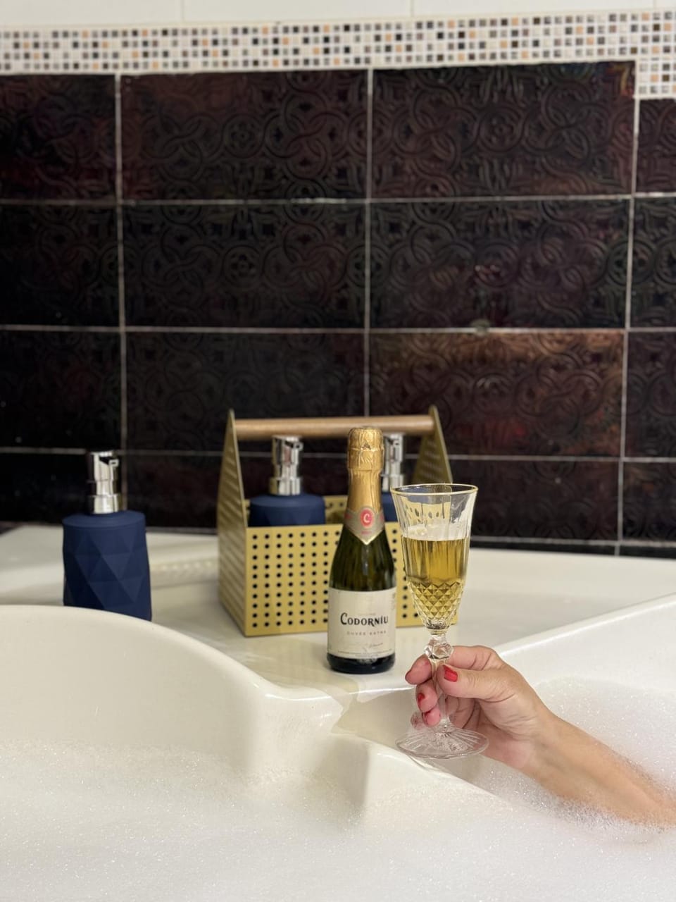 Bathroom, Alcoholic drinks