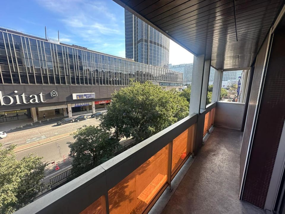 Balcony/Terrace, City view