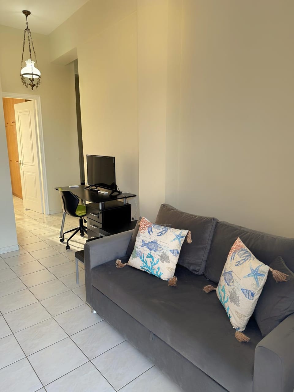 TV and multimedia, Seating area